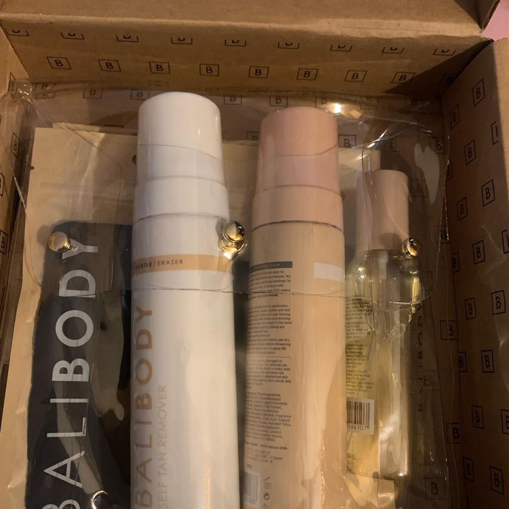 Bali Body “The Deluxe Glow” bundle in Dark